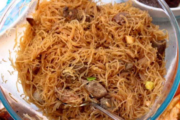 Samoan sapasui noodles