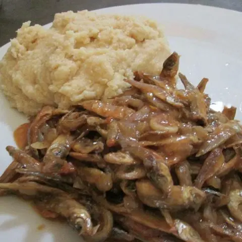 Zimbabwean Stewed Capenta and Sadza recipe