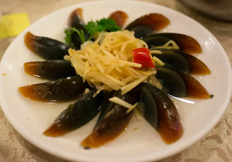 How to eat century egg