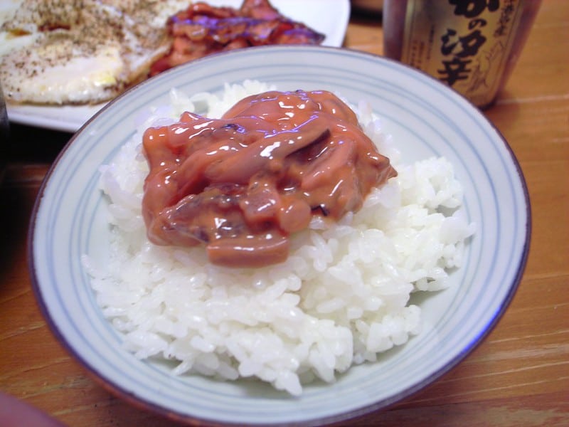 Shiokara on rice
