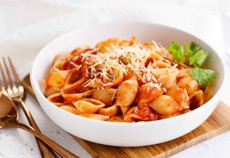 Conchiglie in a tomato sauce