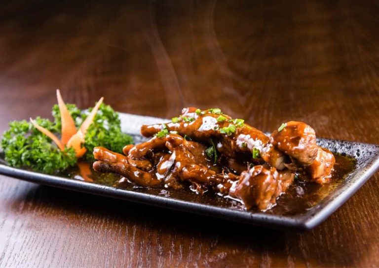 Spicy chicken feet