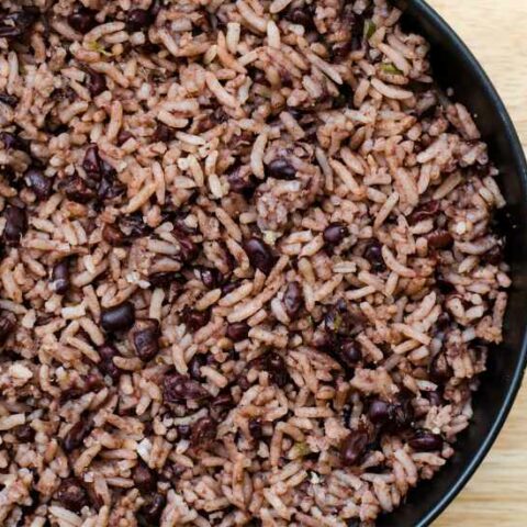 Arroz Congri (Black beans and rice)
