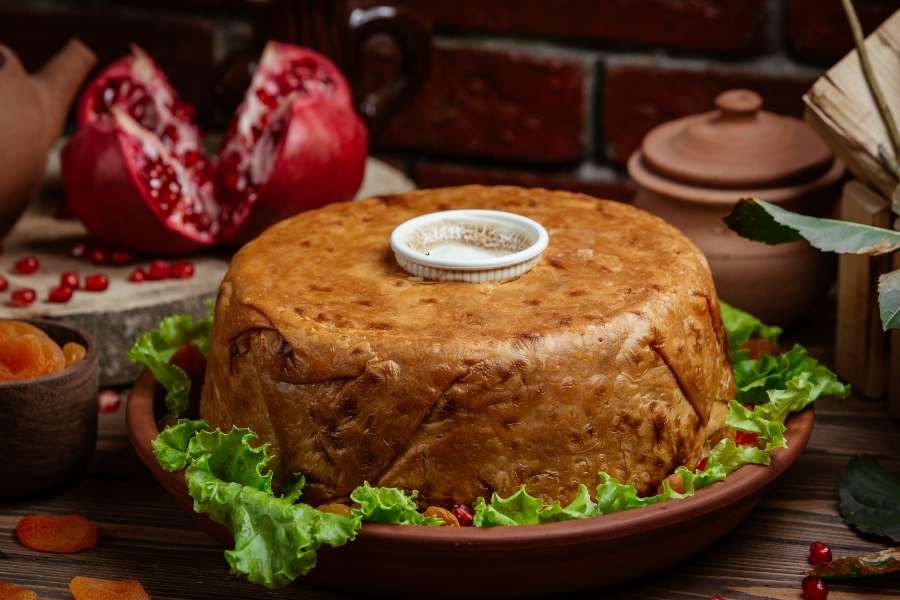 Azerbaijani Food: 10 Must-Try Traditional Dishes of Azerbaijan 2