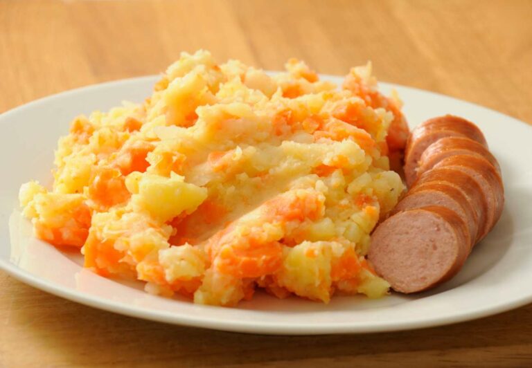 Hutspot and sausage