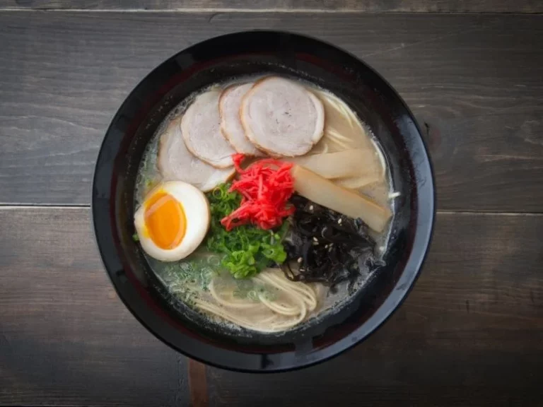 Japanese Hakata Ramen Recipe