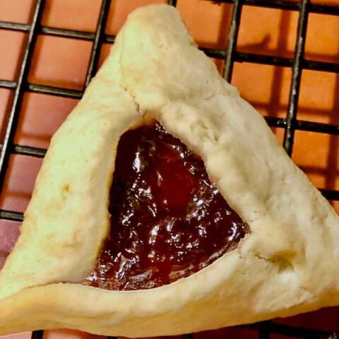 Hamentaschen upclose.