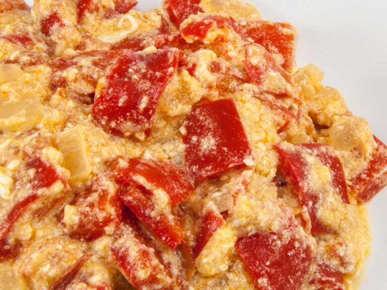 Egg mish mash with red peppers