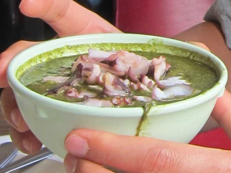 Squid laua, taro stew with chopped squid