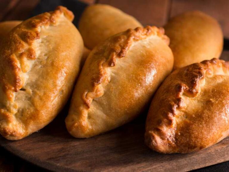 Pirozhki pinched shut